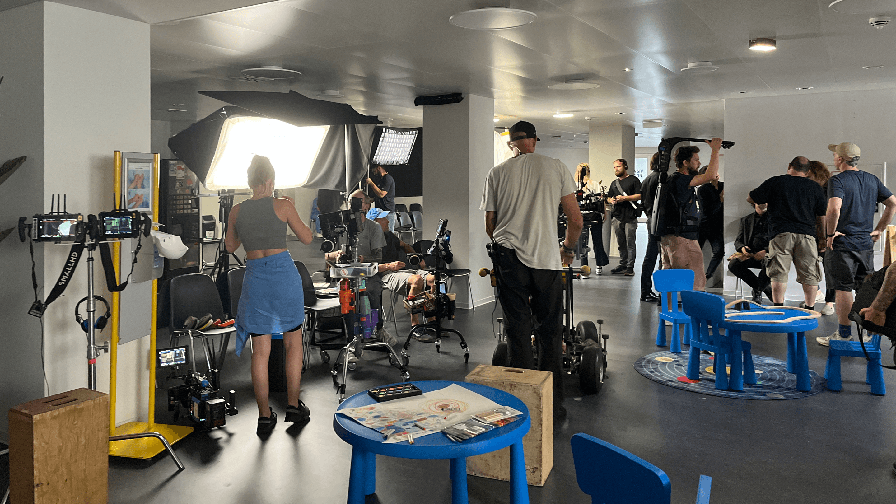 Crystal Wall I Producers at Work Film GmbH